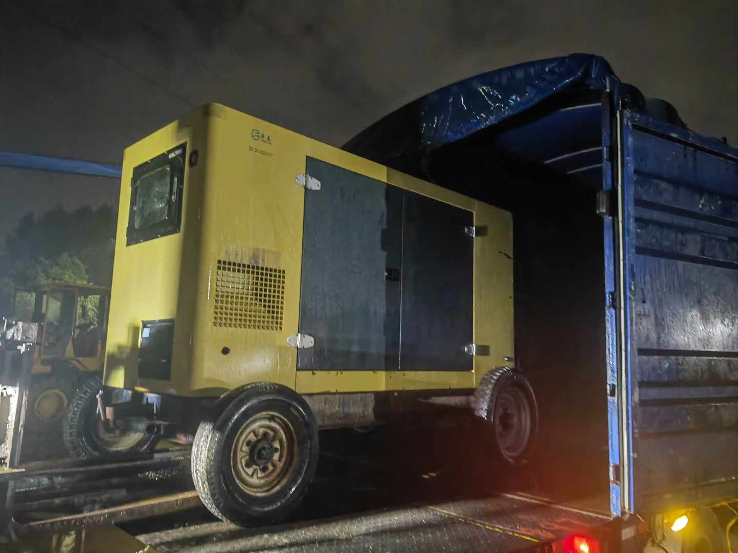 弥勒如何根据负载特性选择合适的柴油发电机？