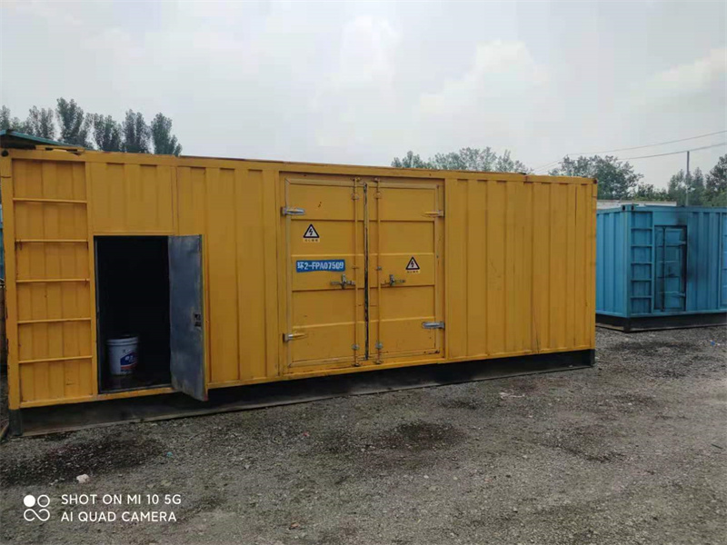 弥勒如何保证发电机组配合光伏储能装置补电系统的稳定性和可靠性？